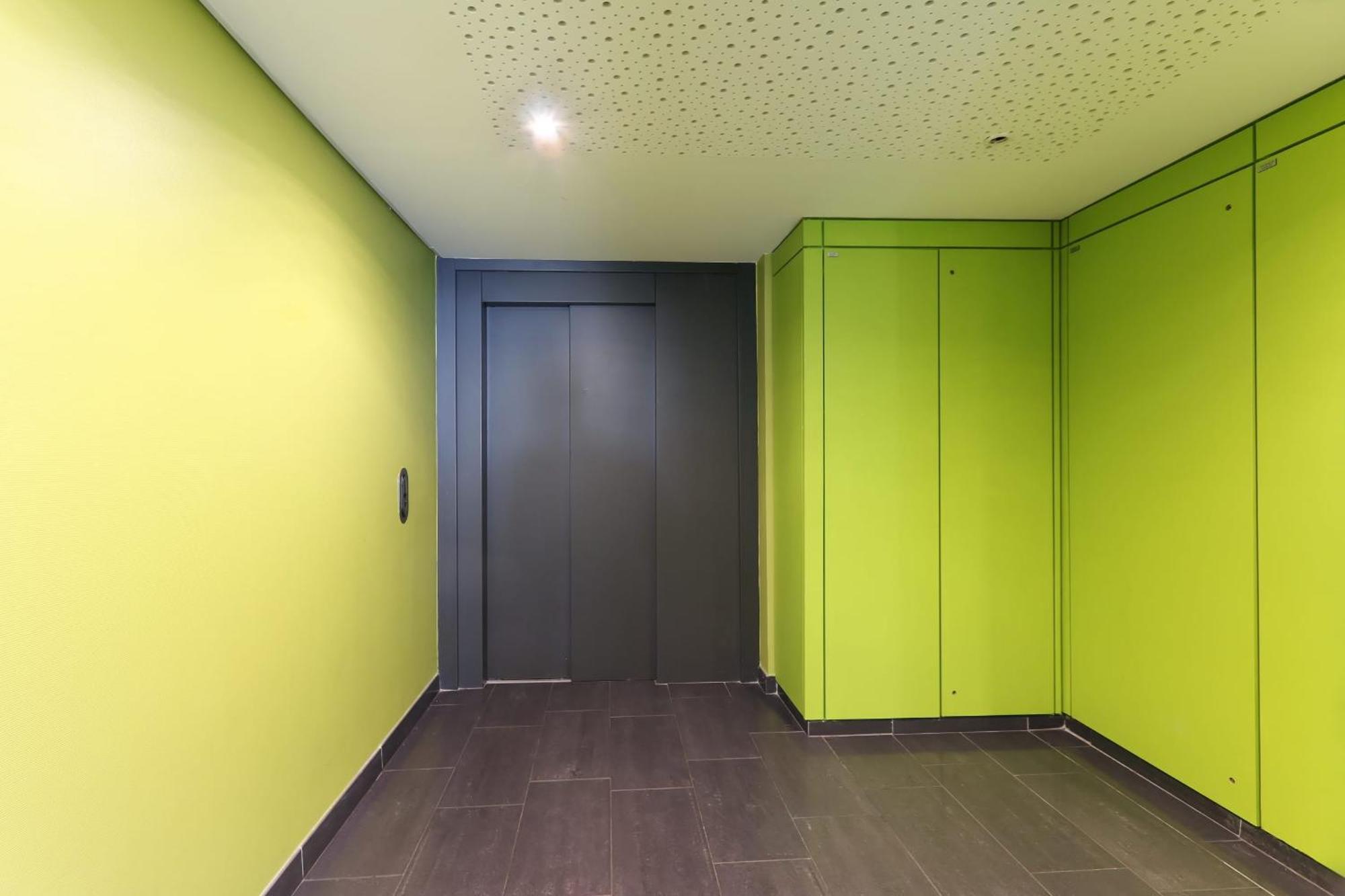 Studio Gare St Roch 1Er Etage - Air Rental Montpellier Exterior photo